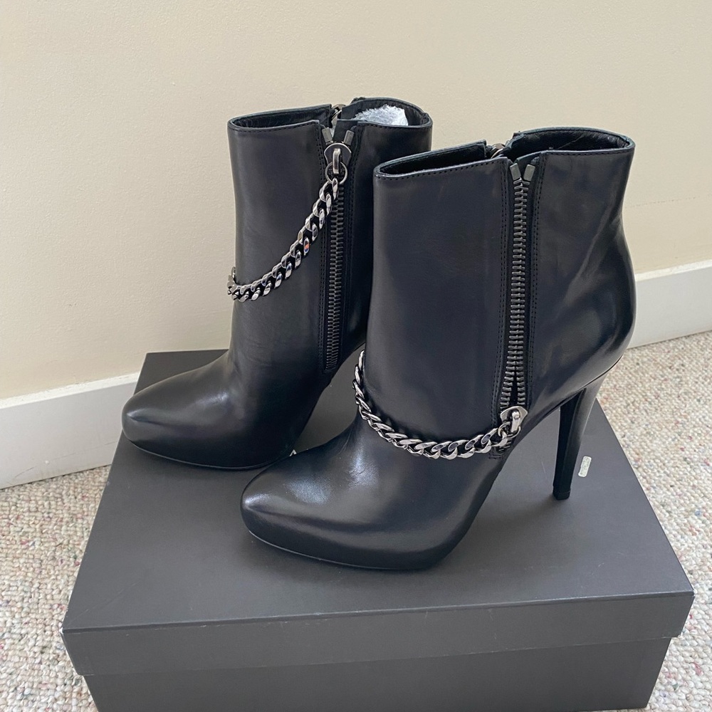 Fall is in the air! Are you ready?!